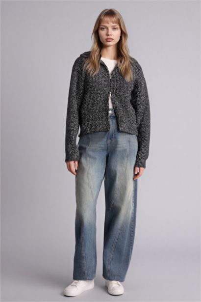 جاكيت تريكو اوفر سايز بغطاء للرأس