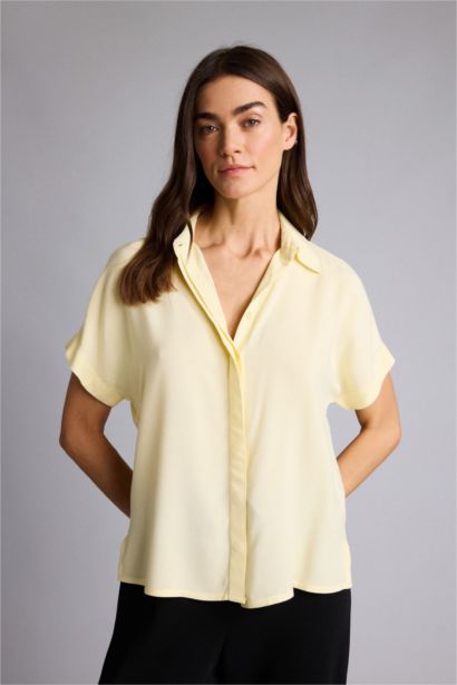 قميص نص كم قصة عادية