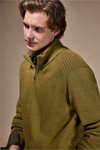 بلوز تريكو قصة عادية