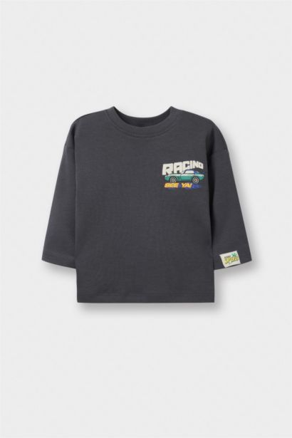 تيشيرت كم طويل بطبعة شعار اوفر سايز برقبة مستديرة