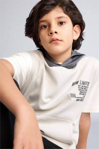 هودي كت اولادي قماش سكوبا بطبعة شعار