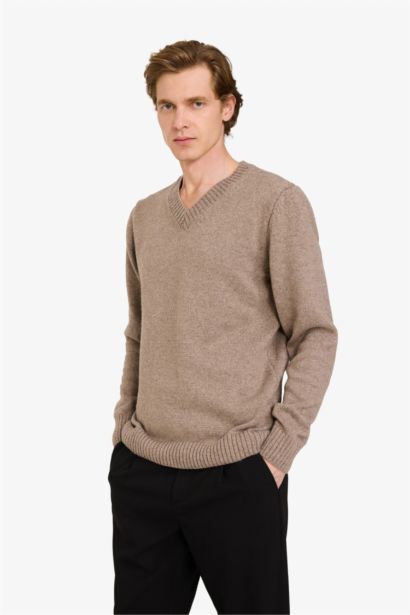 Standard Fit V-Neck Knitwear Pullover