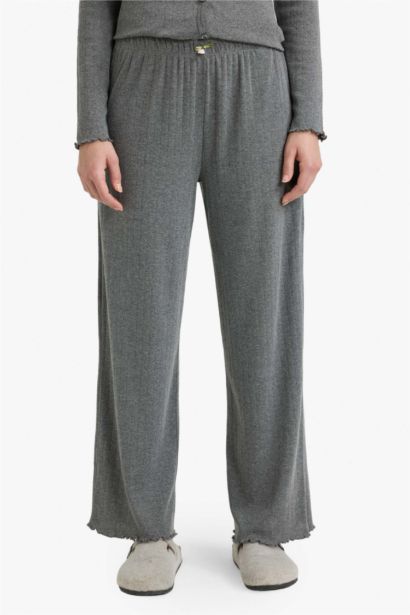 طقم بيجاما قصة عادية كم طويل - قطعتين