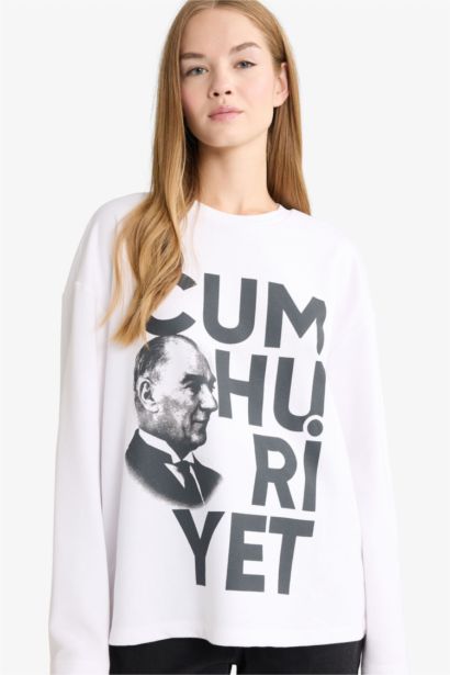 Oversize Geniş Kalıp Bisiklet Yaka Atatürk Baskılı Kalın Uzun Kollu Tişört