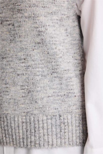 فيست تريكو قصة عادية بياقة مستديرة