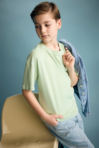 Boy Oversize Fit Short Sleeve T-Shirt