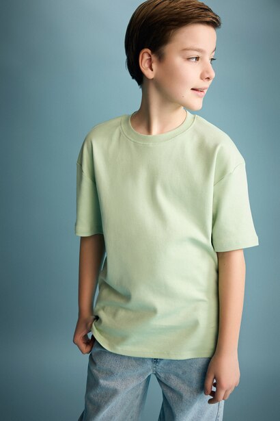 Boy Oversize Fit Short Sleeve T-Shirt
