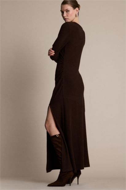 Bisiklet Yaka Yırtmaçlı Uzun Kollu Midi Elbise