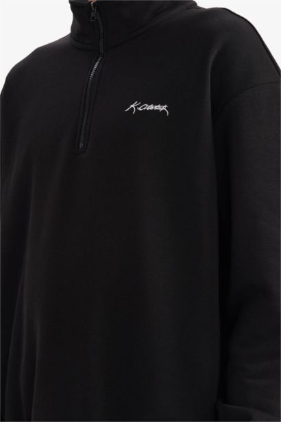 Boxy Fit Sweatshirt