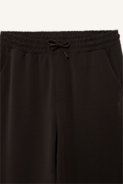 Standard Fit modal Jogger