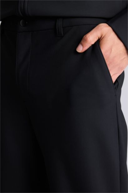 بنطرون قصة عادية ورجل عادي