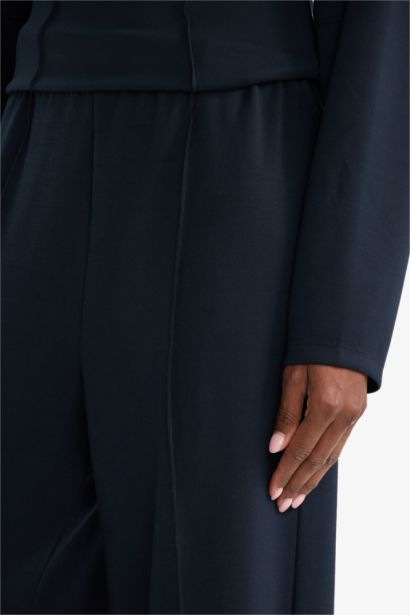 Wide Leg Elasticate Waist Sweatpants