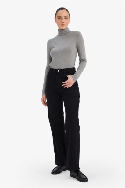 Slim Fit Long Sleeve Mock Neck T-shirt