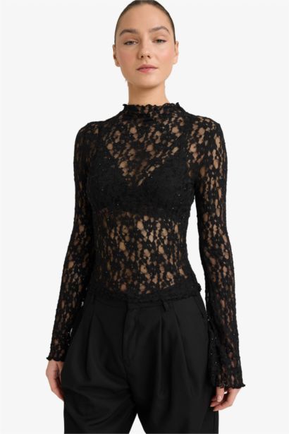 Slim Fit Half Turtleneck Lace Long Sleeve T-Shirt