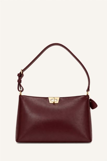 شنطة كتف حريمي