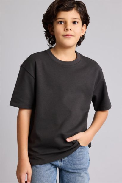 Boy Oversize Fit Crew Neck T-Shirt