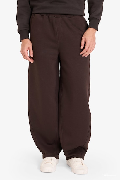 Balloon Fit Straight Leg Trousers