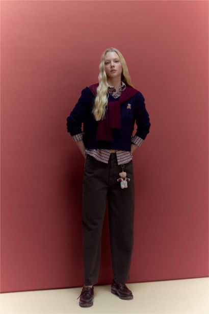 بلوفر تريكو سليم فيت بياقة V