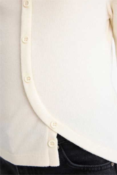 Girl Crew Neck Buttoned Long Sleeve T-Shirt