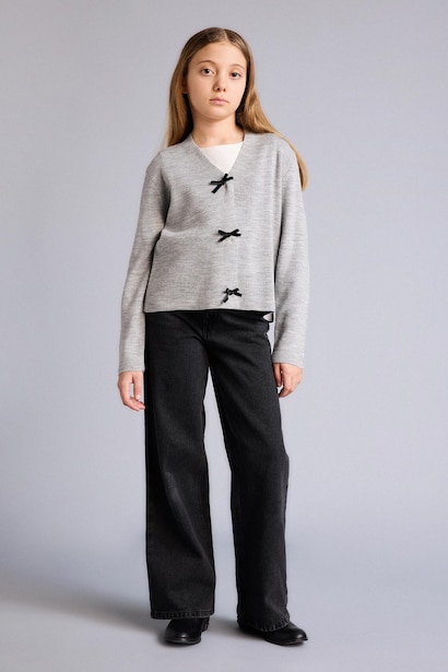 Regular Fit V-Neck Cardigan