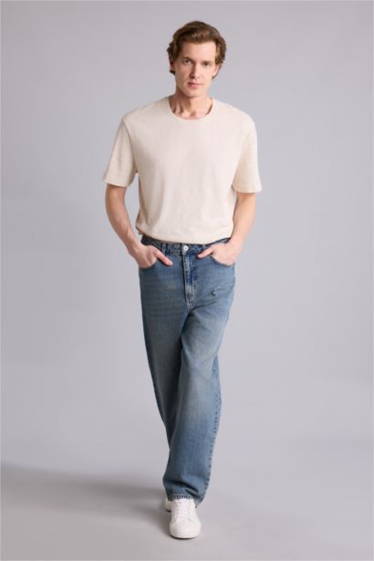 Regular Fıt Bisiklet Yaka Kısa Kollu Tişört