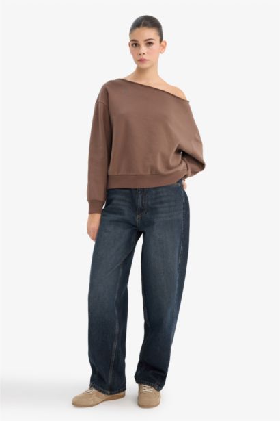 Oversize Fit Off Shoulder Thick Sweatshirt