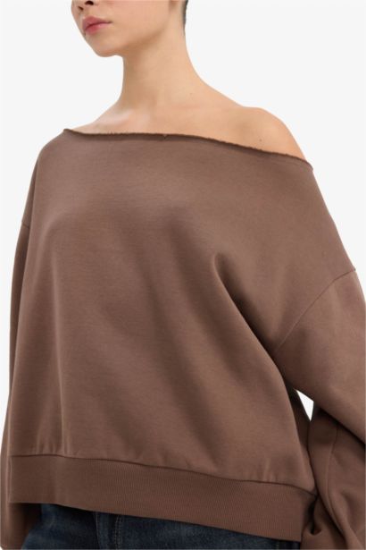 Oversize Fit Off Shoulder Thick Sweatshirt