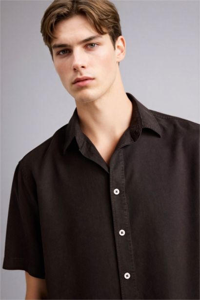 قميص بريميوم