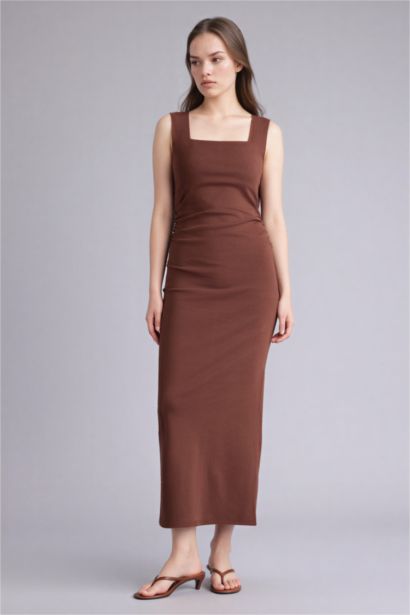 Облегающее платье миди в рубчик Bodycon без рукавов с квадратным вырезом