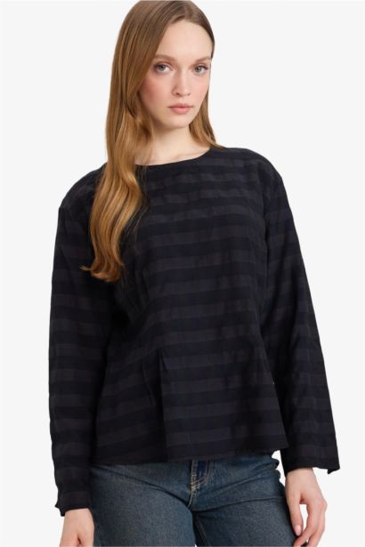 Regular Fit Crew Neck Long Sleeve Blouse