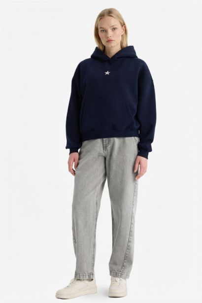 سويت شيرت اوفر سايز بغطاء للرأس بجيب