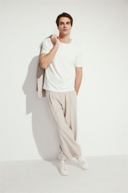 Slim Fit Crew Neck Short Sleeve T-Shirt