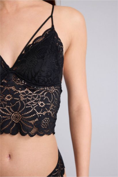 Lace Detailed Padded Wire Free Bralette
