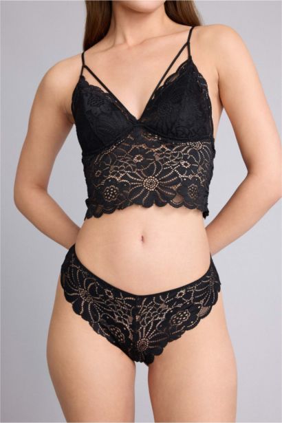 Culotte brésilienne en dentelle