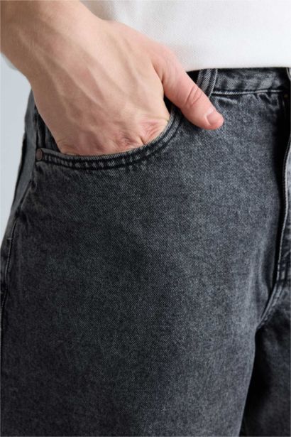 Baggy Fit Denim