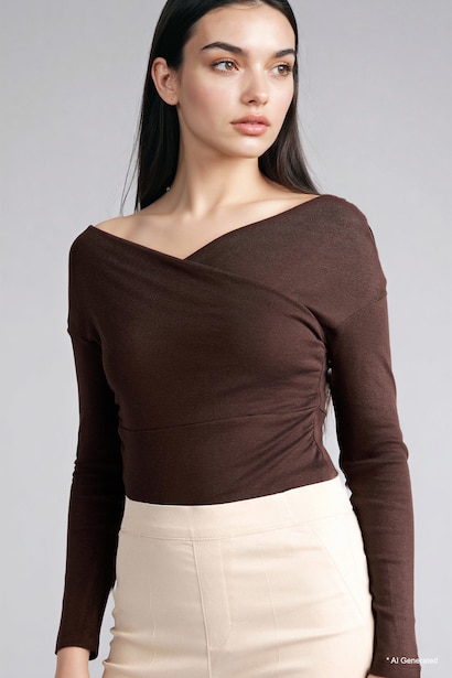 T-shirt slim à manches longues et col cache-cœur