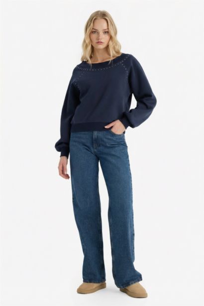 Oversize Fit Long Sleeve Sweatshirt