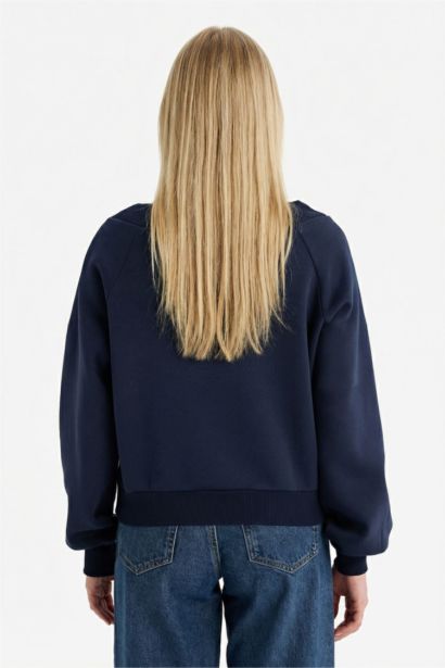 Oversize Fit Long Sleeve Sweatshirt