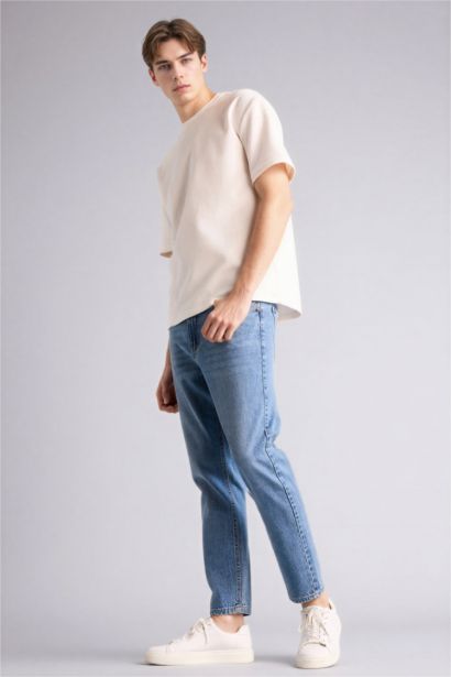 Джинсы 90's Slim Fit с узкими штанинами