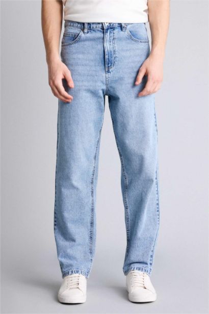 Джинсы Baggy Fit с прямыми штанинами