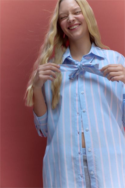 Oversize Kravat Detaylı Çizgili Gömlek