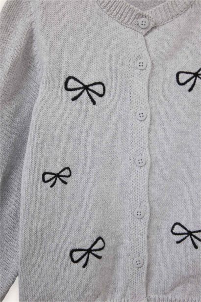 Regular Fit Crew Neck Cardigan Embroidered