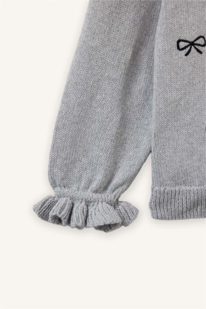 Regular Fit Crew Neck Cardigan Embroidered