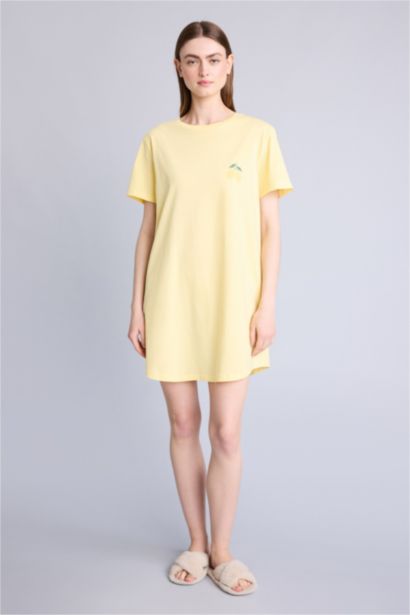 Платье Regular Fit с круглым вырезом и коротким рукавом