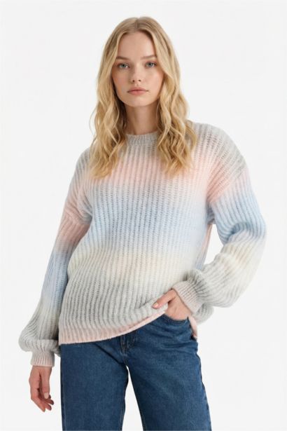 Regular Fit Crew Neck Romantic Print Pullover