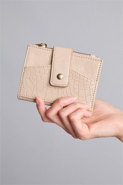 Woman Faux Leather Wallets