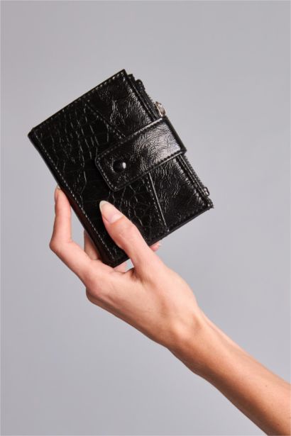 Woman Faux Leather Wallets