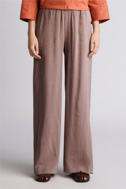 بنطلون منسوج قصة مستقيمة واسعة برجل عادية