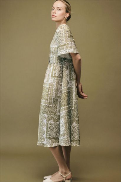 A Cut V-Neck Printed Butterfly Sleeves Dress