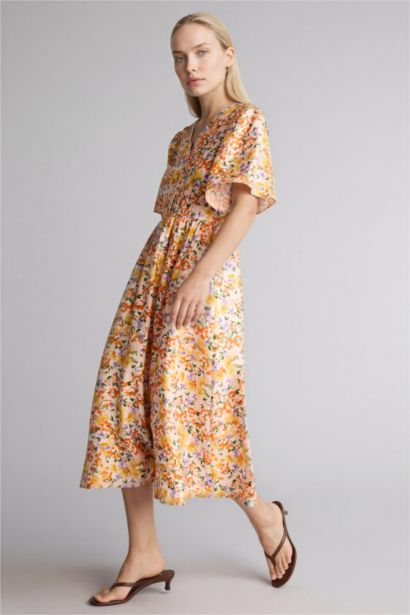 A Cut V-Neck Printed Butterfly Sleeves Dress